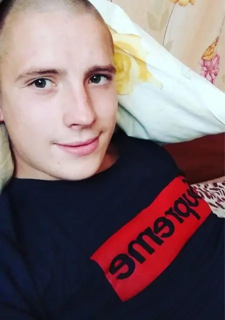 Илья из Кургана, мне 20, познакомлюсь для приятного времяпровождения