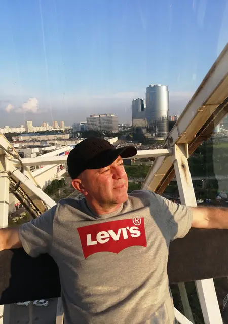 Дмитрий из Красногорска, мне 54, познакомлюсь на одну ночь