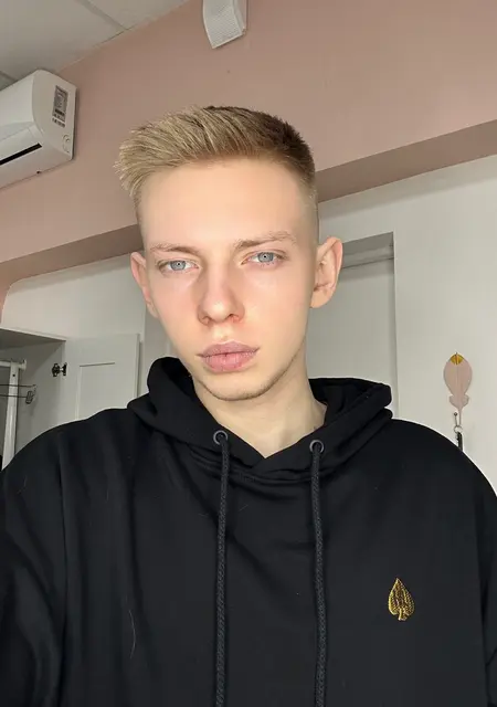 Дмитрий из Екатеринбурга, мне 22, познакомлюсь для постоянных отношений