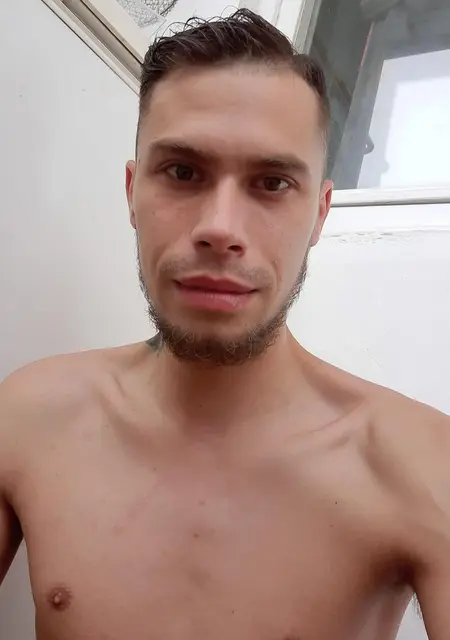 Ромка из Мценска, мне 28, познакомлюсь на одну ночь