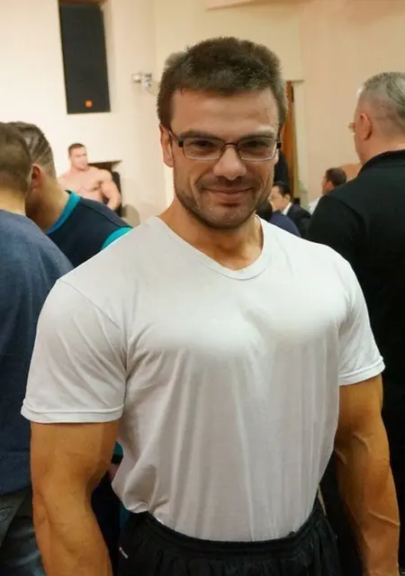 Константин из Краснотурьинска, ищу на сайте приятное времяпровождение