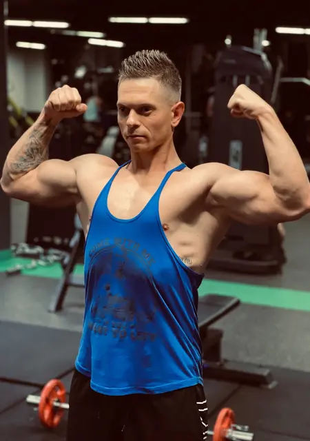 Сергей из Москвы, мне 32, познакомлюсь на одну ночь