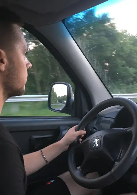 Я Миша, 28, знакомлюсь без обязательств в Хмельницком