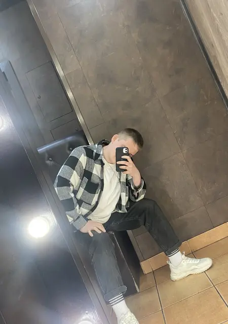 Паша из Бийска, ищу на сайте вирта