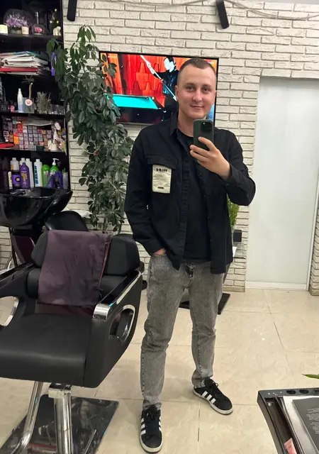 Я Вадим, 29, из Большого Камня, ищу знакомство для дружбы