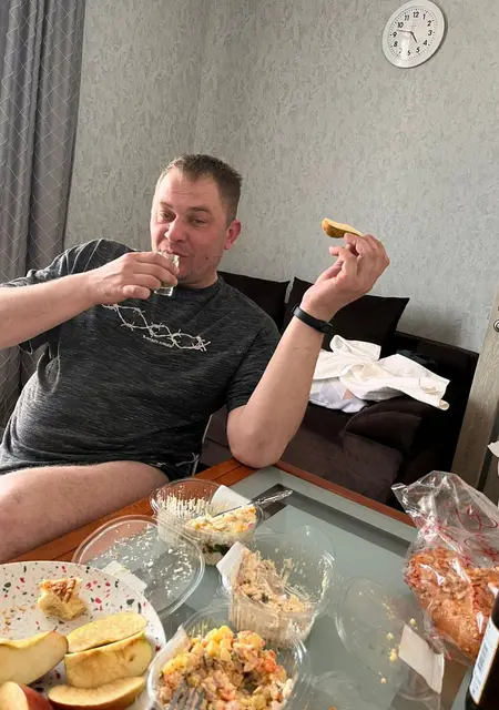 Кирилл из Междуреченска, мне 43, познакомлюсь без обязательств