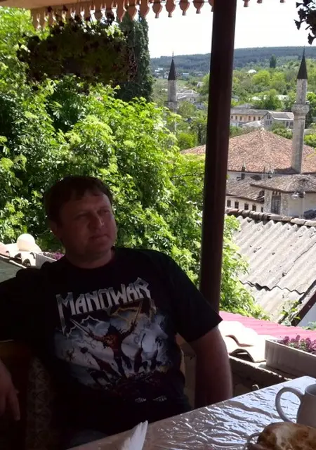 Я Дмитрий, 48, из Славянска-на-Кубани, ищу знакомства на одну ночь