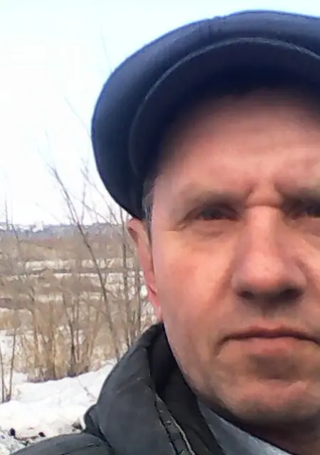 Я Александр, 59, из Омска, ищу знакомства без обязательств