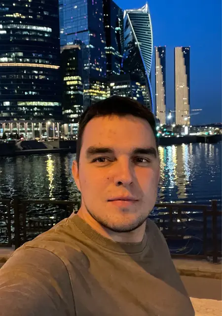 Я Кирилл, 27, из Твери, ищу знакомства без обязательств