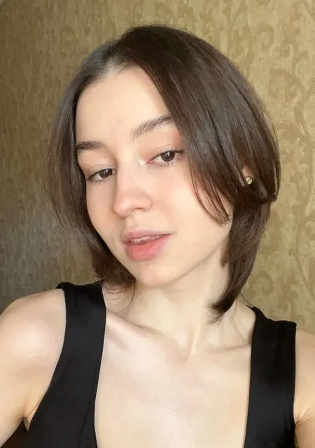 Ксюша из Саратова, ищу на сайте знакомства без обязательств