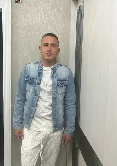 Вадим из Первомайского, мне 27, познакомлюсь без обязательств