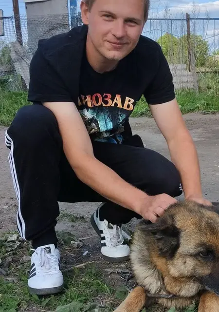 Я Артем, 25, из Москвы, ищу знакомство для постоянных отношений