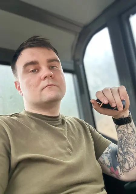 Я Герман, 27, знакомлюсь для открытые отношения в Пскове