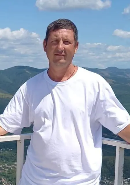 Я Денис, 44, из Саранска, ищу знакомства без обязательств