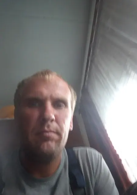 Я Роман, 38, знакомлюсь на одну ночь в Туринске