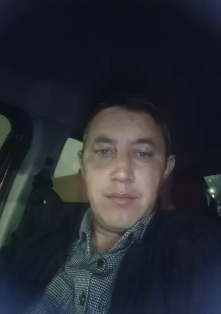 Я Братья, 42, из Альметьевска, ищу знакомства без обязательств