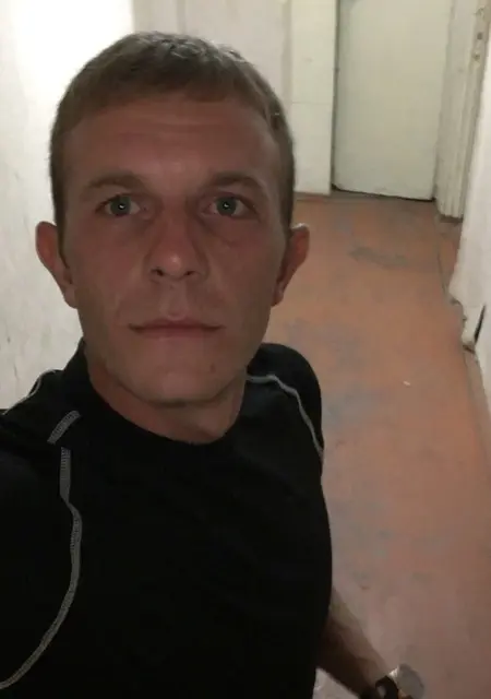 Я Иван, 25, из Ахтубинска, ищу знакомства без обязательств