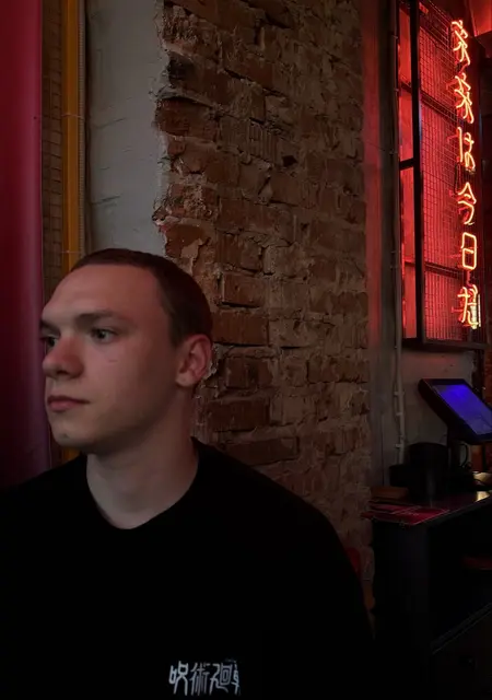 Max из Москвы, ищу на сайте знакомства на одну ночь