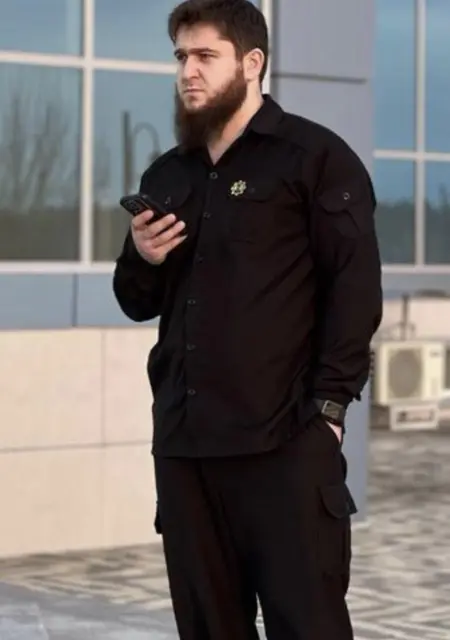 Umar из Грозного, мне 27, познакомлюсь для дружбы