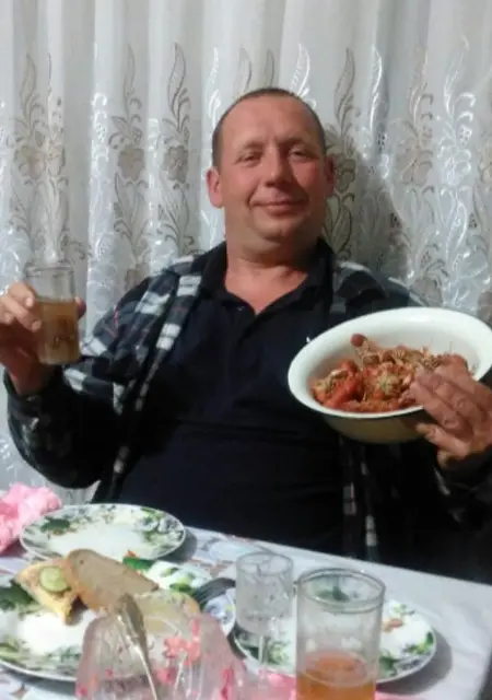 Алекс из Каменца-Подольского, ищу на сайте дружбу