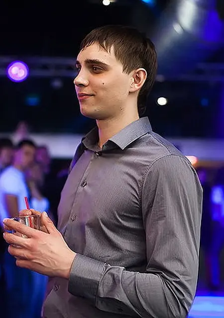 Семенм из Волжского, мне 47, познакомлюсь на одну ночь