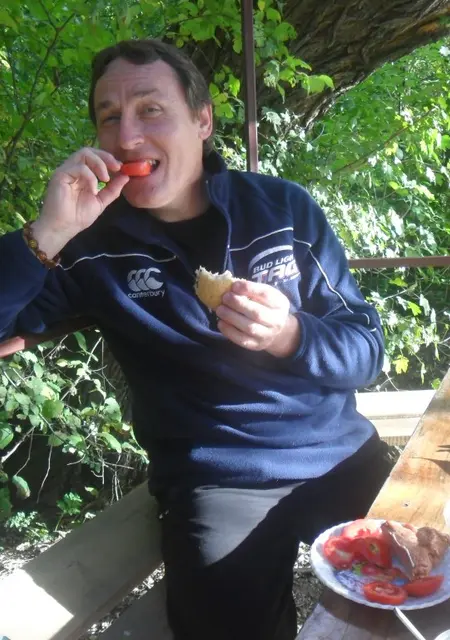 Koly из Луганска, мне 56, познакомлюсь на одну ночь