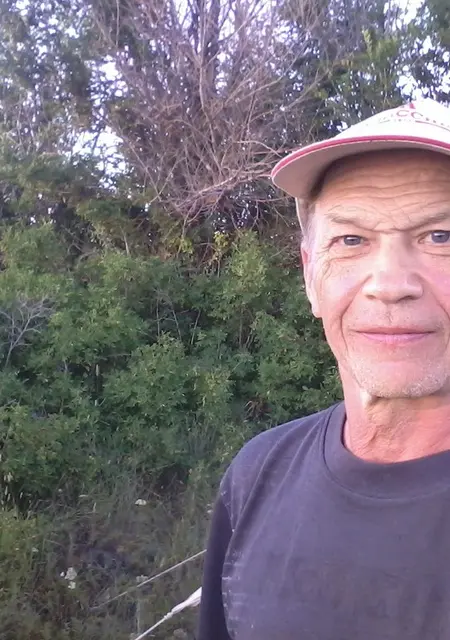 Yura из Томска, ищу на сайте знакомства без обязательств