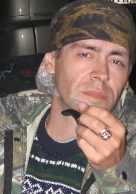 Я Роман, 45, из Новомосковска, ищу знакомства на одну ночь