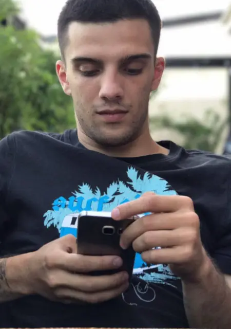 Макс из Кызыла, ищу на сайте знакомства на одну ночь