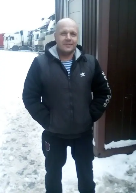 Я Денис, 49, знакомлюсь без обязательств в Кирове