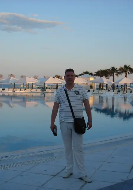 Я Вадим, 52, из Волгограда, ищу знакомства на одну ночь