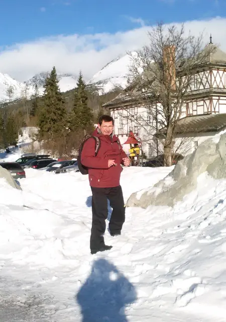 Я Игорь, 62, знакомлюсь для открытые отношения в Светлом