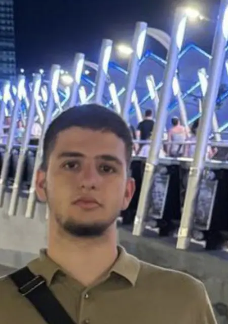 Михаил из Тулы, мне 20, познакомлюсь без обязательств