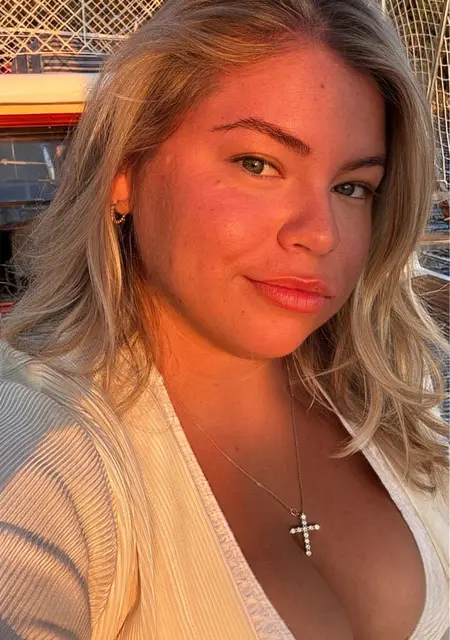 Я Dasha, 26, знакомлюсь для приятного времяпровождения в Нижнем Новгороде