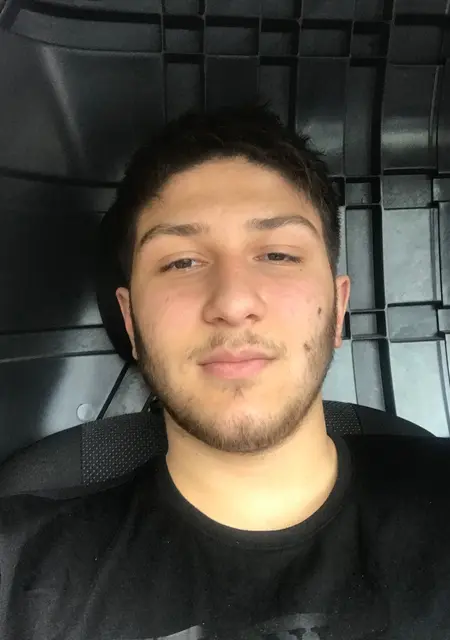 Рамуз из Владикавказа, мне 27, познакомлюсь на одну ночь