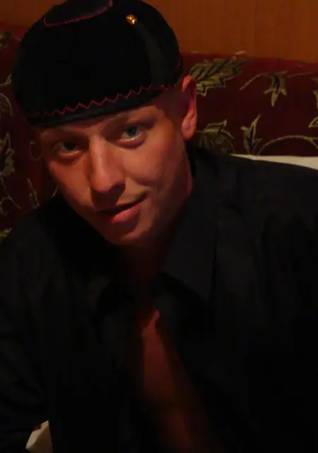 Николай из Тобольска, ищу на сайте знакомства на одну ночь