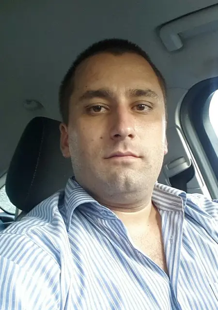 Виктор из Батайска, мне 38, познакомлюсь на одну ночь