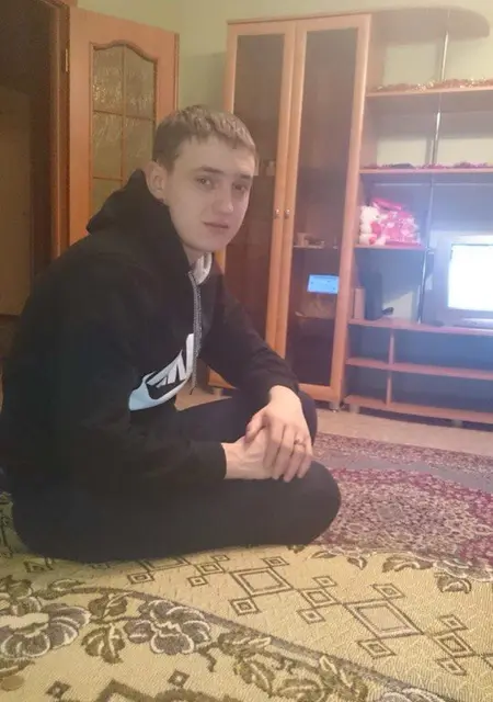 Я Андрей, 81, из Омска, ищу знакомства без обязательств