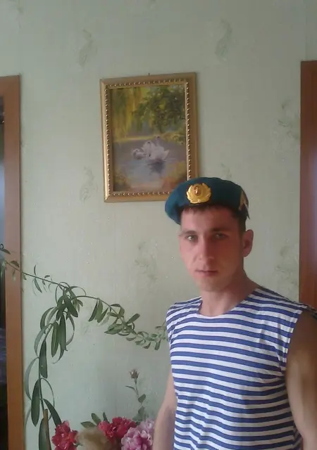 Я Сергей, 35, из Находки, ищу знакомства без обязательств