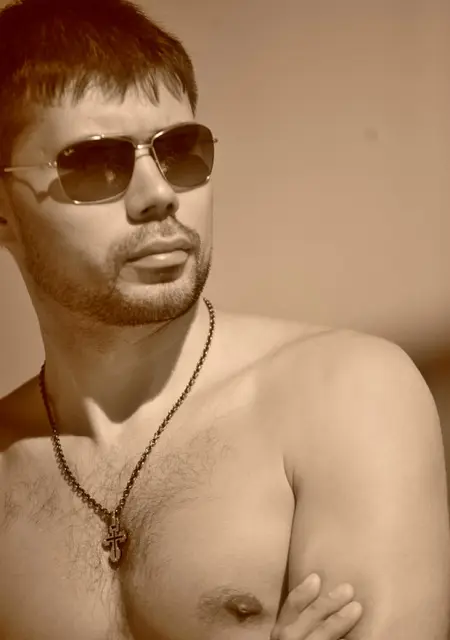 Я Евгений, 41, знакомлюсь на одну ночь в Туапсе