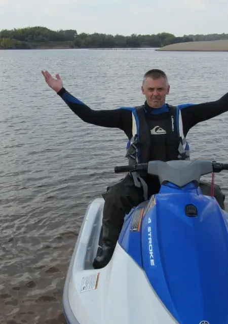 Я Василий, 58, знакомлюсь для приятного времяпровождения в Кирове