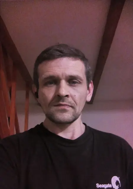 Андрей из Луцка, мне 49, познакомлюсь на одну ночь
