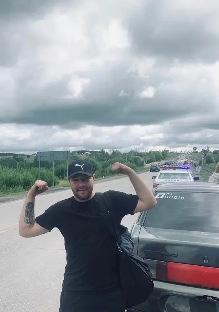 Дима из Соликамска, мне 26, познакомлюсь для приятного времяпровождения