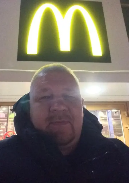 Я Андрей, 48, знакомлюсь без обязательств в Котласе