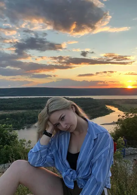 Я Helen, 23, знакомлюсь для общения в Казани