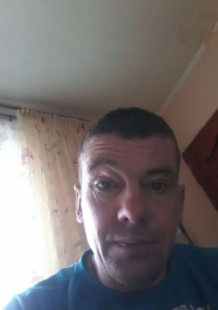 Wiesaw из Варшавы, мне 38, познакомлюсь