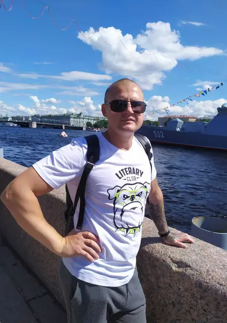 Александр из Агалатова, мне 40, познакомлюсь для общения