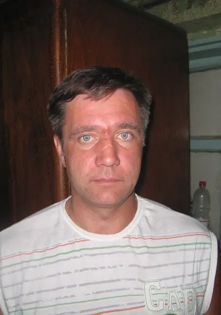 Dima из Каменска, мне 54, познакомлюсь на одну ночь