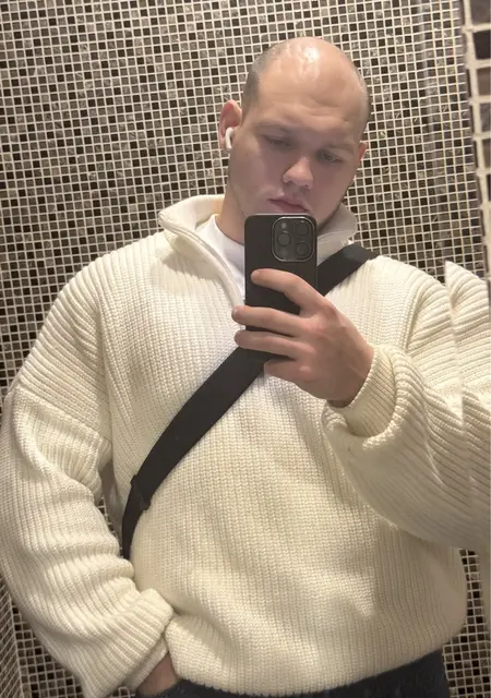 Костя из Волжского, ищу на сайте знакомства на одну ночь