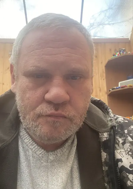 Максим из Симферополя, ищу на сайте постоянные отношения